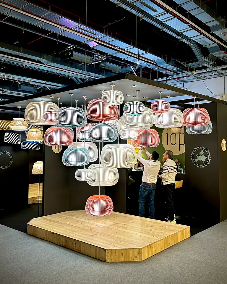 Innovative Lichtprodukte und Designlösungen auf einer Fachmesse